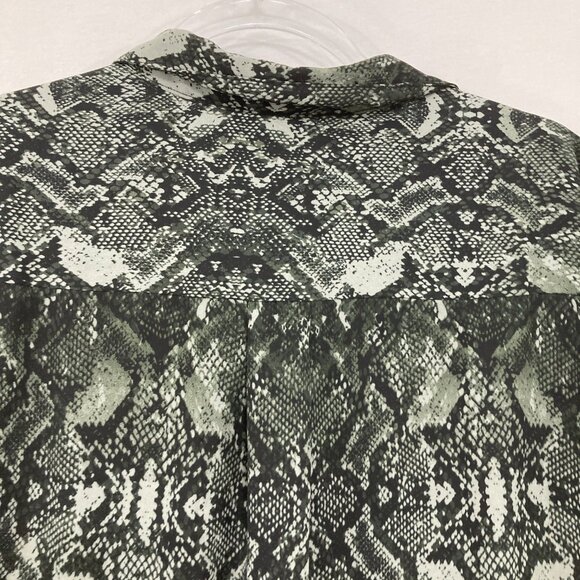 INC International Concepts size XL Black Gray Reptile Print Soft Flowy Button Up - Picture 8 of 9